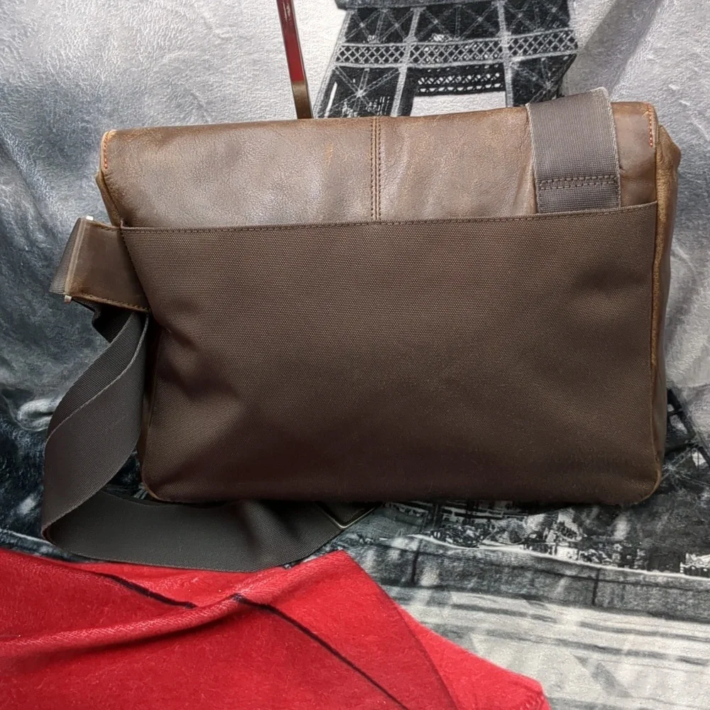 Knomo London Messenger bag